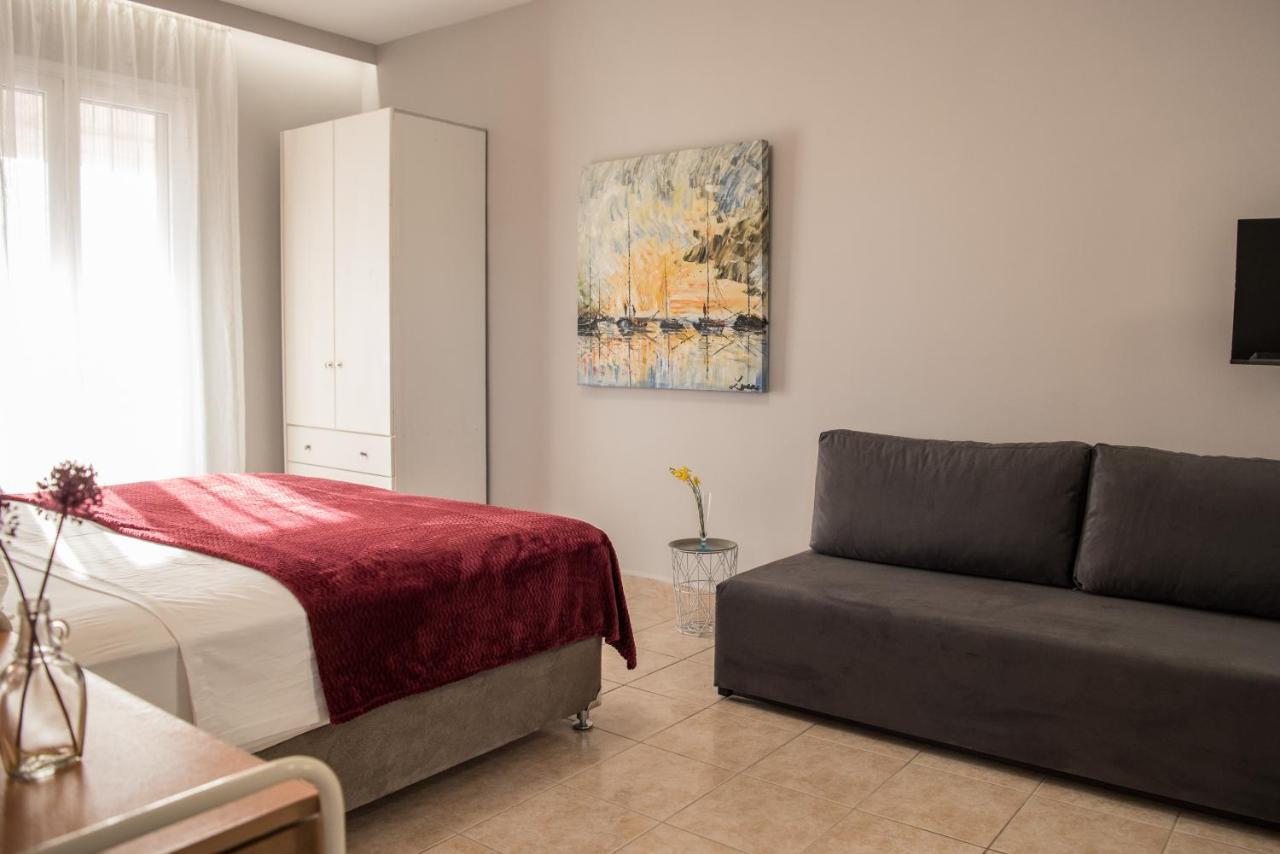 Avyssos Residents Aparthotel Kalamaki  Bagian luar foto