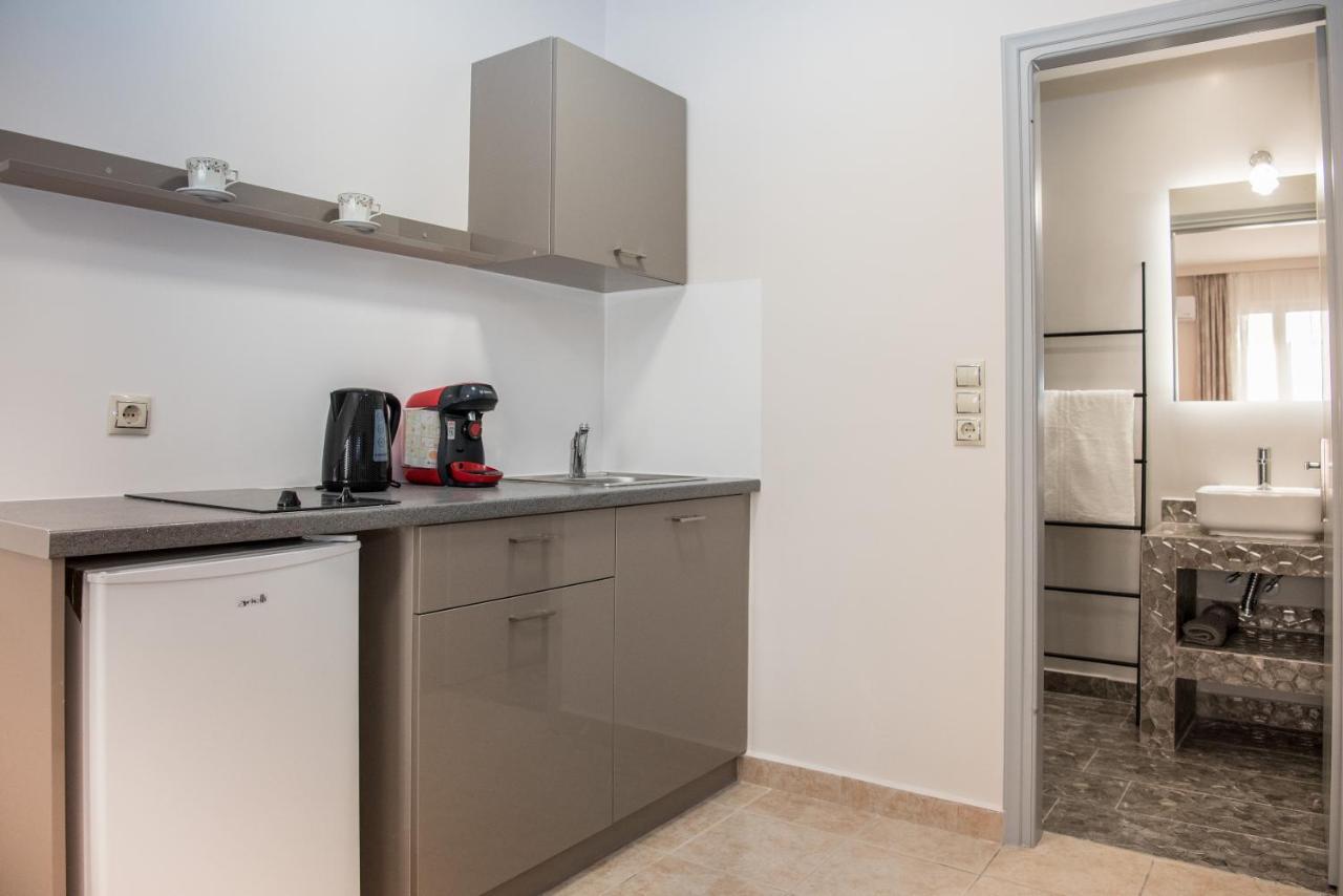 Avyssos Residents Aparthotel Kalamaki  Bagian luar foto