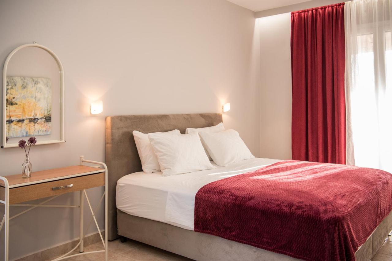 Avyssos Residents Aparthotel Kalamaki  Bagian luar foto