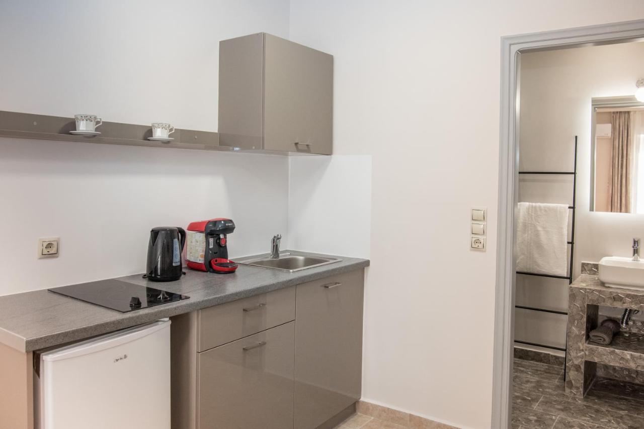 Avyssos Residents Aparthotel Kalamaki  Bagian luar foto