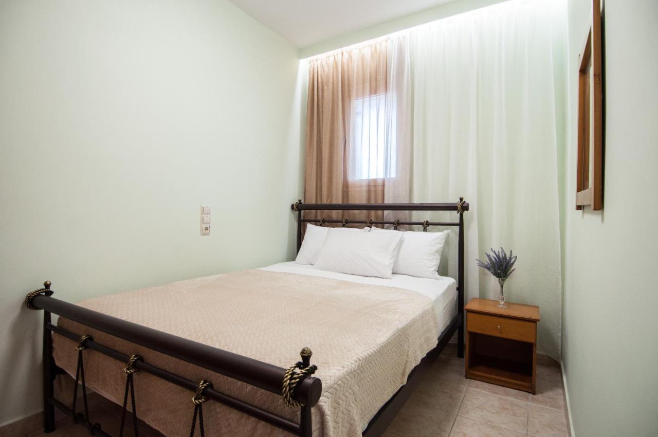 Avyssos Residents Aparthotel Kalamaki  Bagian luar foto