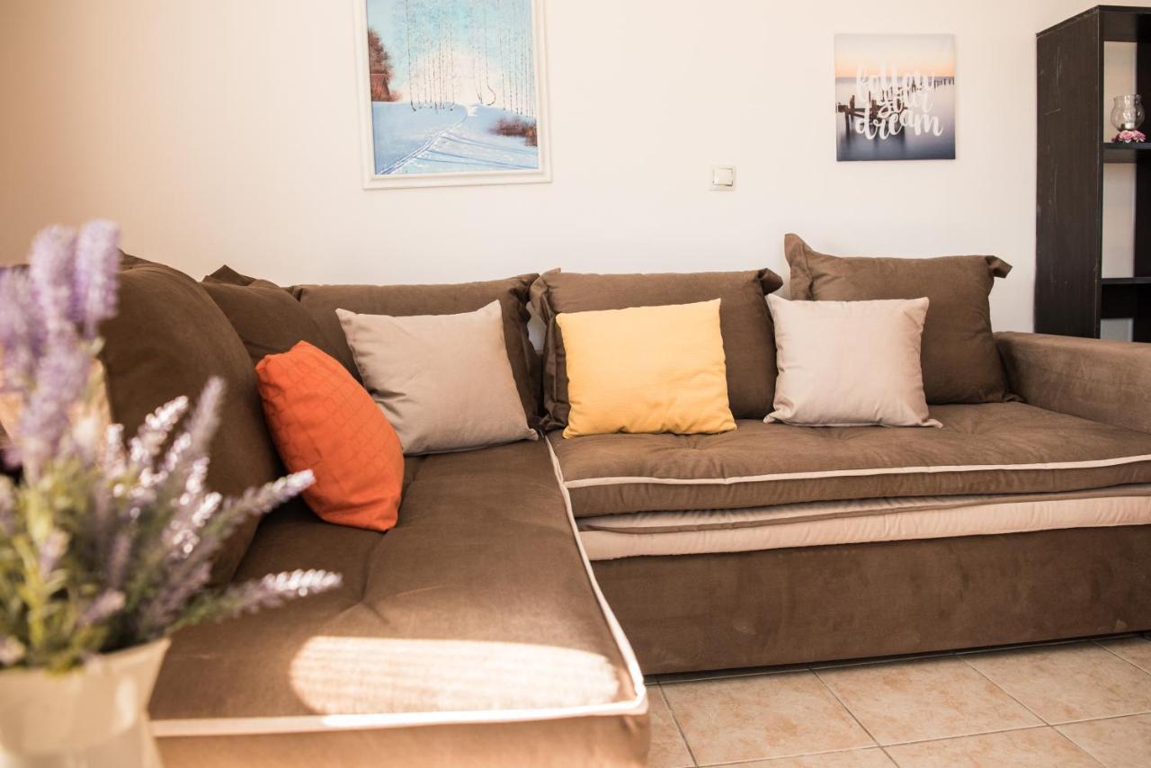 Avyssos Residents Aparthotel Kalamaki  Bagian luar foto