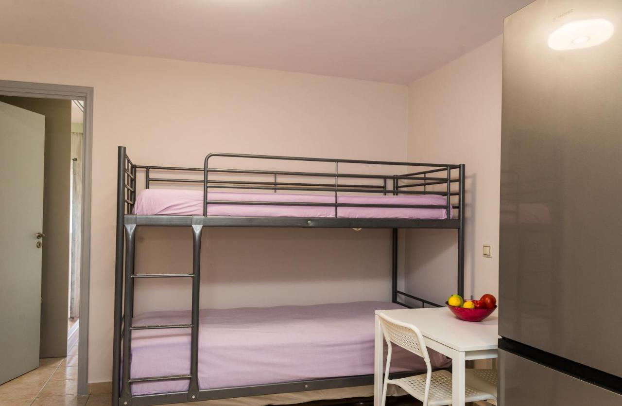Avyssos Residents Aparthotel Kalamaki  Bagian luar foto